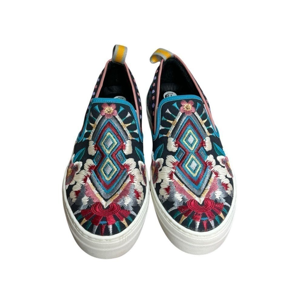 Johnny Was Black Embroidered Slip-On Platform Sneakers Size 37 New Comfy Fun